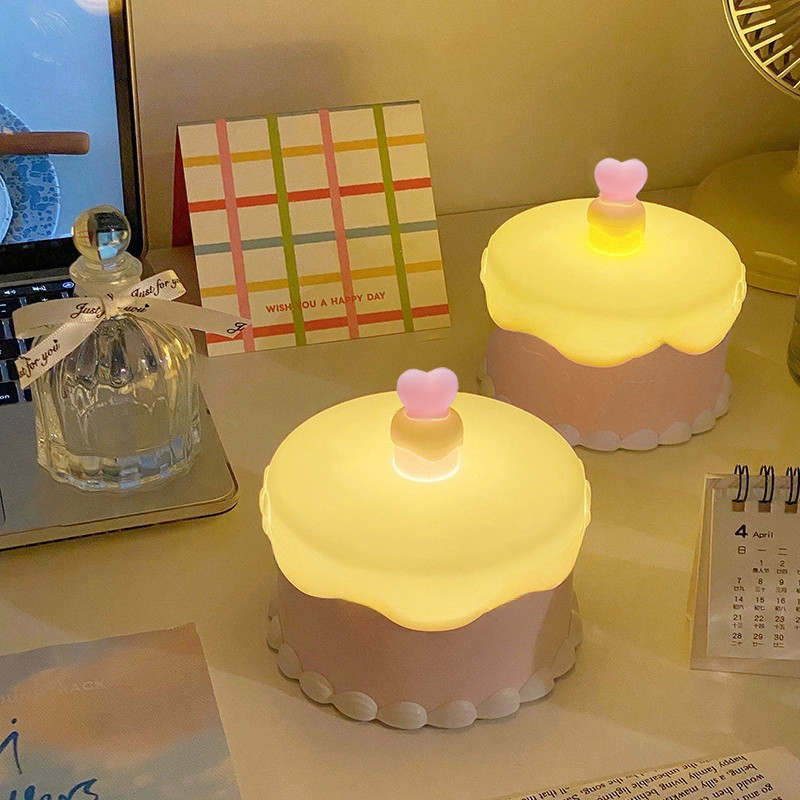 ไฟเค้กการ์ตูนห้องนอนน่ารัก Nightlights แฟชั่นของขวัญวันเกิด Supply