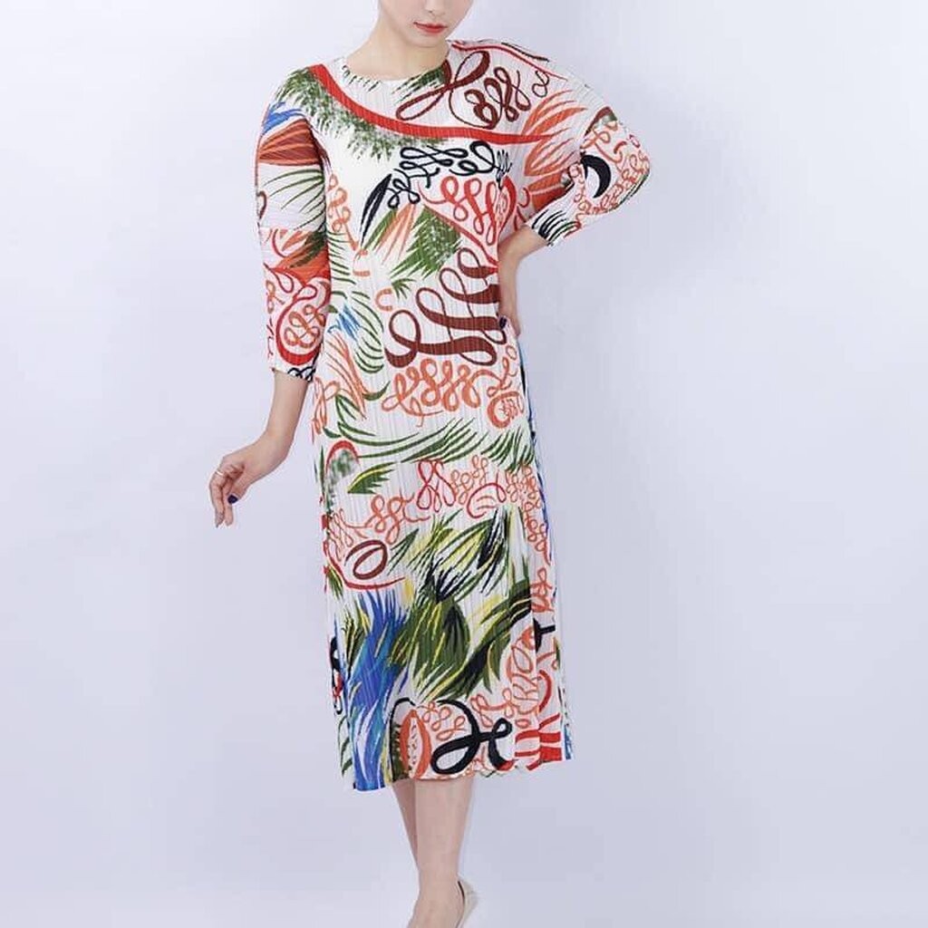 2MUAY PLEAT เดรสผู้หญิง เดรสพลีทคุณภาพ รุ่นCX60456 สีพื้นขาว FREE SIZE VOLUME SLEEVE PRINTED PLEAT D