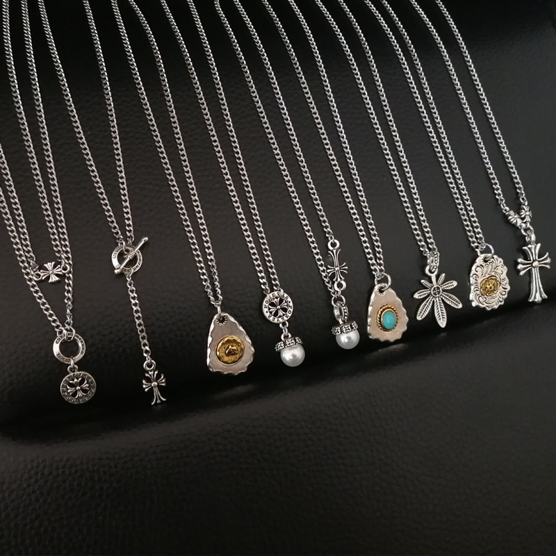 ยุโรปอเมริกัน Double-Layer ป้ายชื่อ Clavicle Chain สร้อยคอ Croxing Cross Pearl ที่ไม่ซ้ํากัน Maple Leaf Hip-Hop Takahashi ผู้ชายผู้หญิง Tren