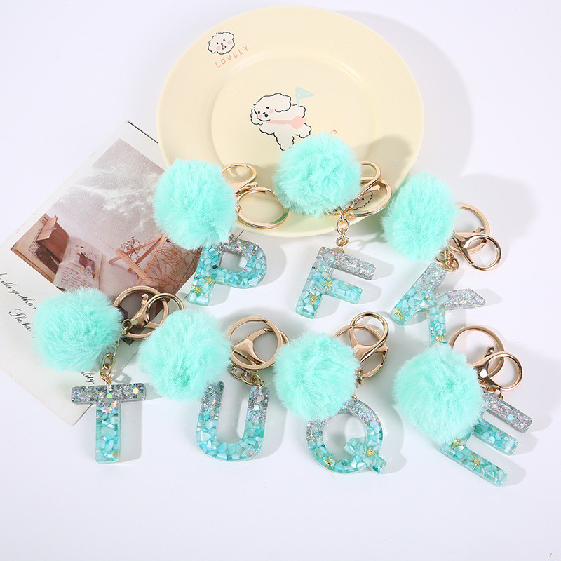 Gradient น่ารัก Plush Ball 26 ตัวอักษรพวงกุญแจสีเขียวเรซิ่น A ถึง Z ชื่อเริ่มต้นพวงกุญแจผู้หญิงกระเป๋าถือผู้ถือกุญแจรถอุปกรณ์เสริม