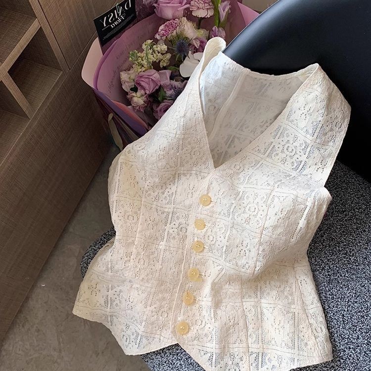 [ร้านค้าขายร้อน] ฝรั่งเศสแอปริคอทคอวีลูกไม้เสื้อกั๊กสั้นผู้หญิงฤดูร้อนสไตล์ใหม่ความรู้สึกระดับไฮเอนด์ที่ดีงามสวมใส่ด้านนอกเสื้อกั๊กแขนกุด