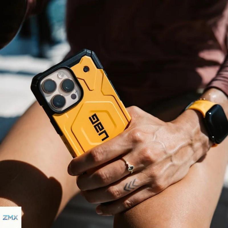 UAG Magnetic Adventure Seriesเคสโทรศัพท์สําหรับiPhone 12 13 14 15 16 Pro Maxฝาครอบกันกระแทก