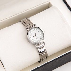 Lovito นาฬิกาควอตซ์แบบเรียบง่าย LCS29A47