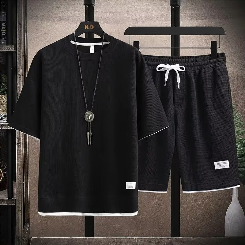 เสื้อลายแอร์ชิน ชุดลำลองสองชิ้นสำหรับผู้ชาย แขนสั้น ระบายอากาศได้ดี มาพร้อมกางเกงขาสั้นและเชือกรูด