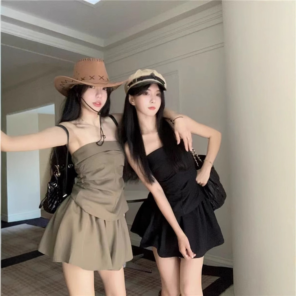 ชุดทูพีซสไตล์เดนิม สำหรับสาวสวย ช่วงขนาดเต็ม เสื้อปาดไหล่และกระโปรงขนฟู