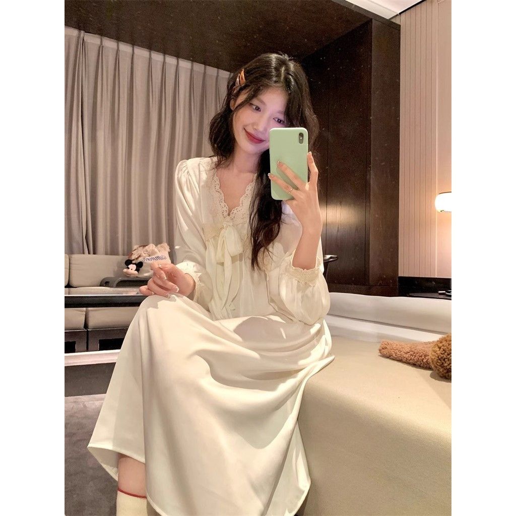 FDS V คอลูกไม้กระโปรง ins สไตล์ชุดนอนผู้หญิงภาษาฝรั่งเศสคําฤดูใบไม้ผลิฤดูใบไม้ร่วงสไตล์ใหม่ Nightdre