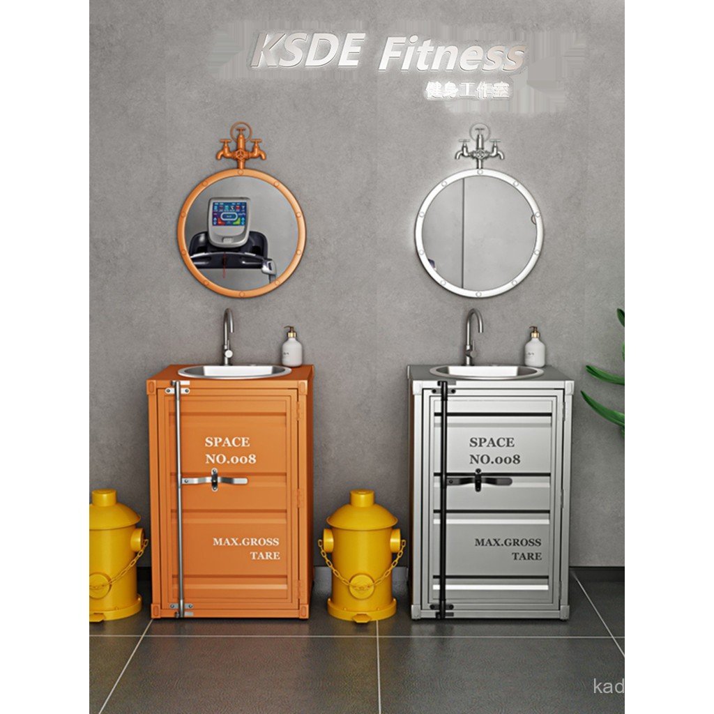 ล้างหน้าอ่างล้างหน้าเชิงพาณิชย์ร้านชานมย้อนยุค ^ ล้างมือคอลัมน์บาร์สูงจากพื้นจรดเพดานสไตล์อุตสาหกรรม