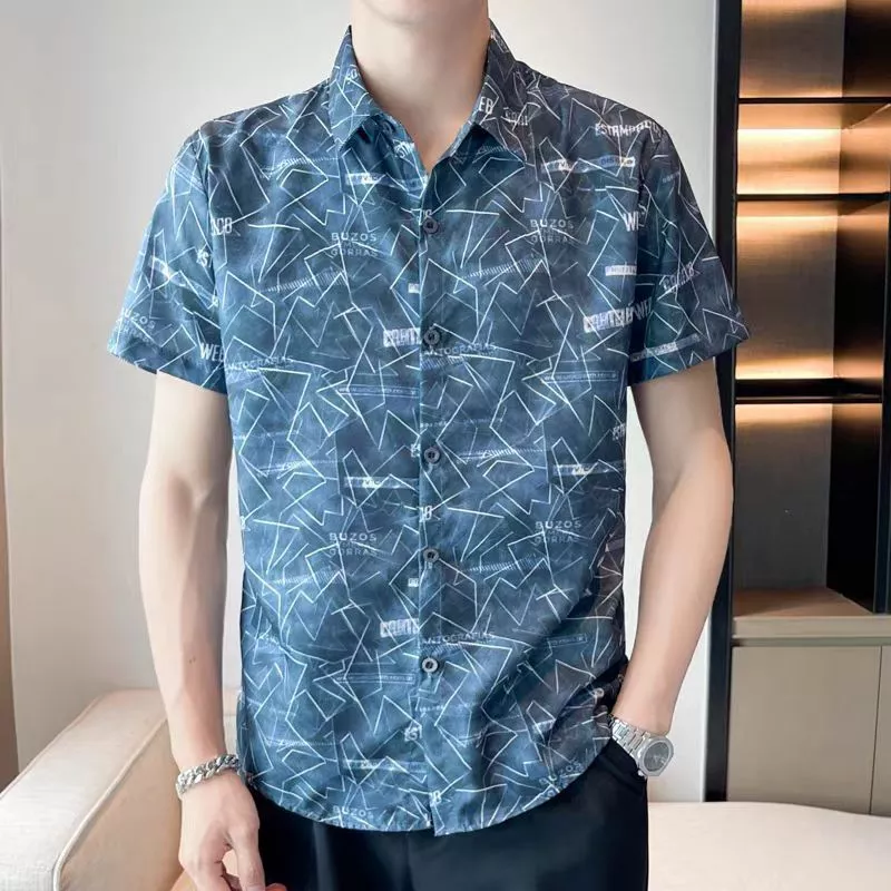 เสื้อเชิ้ตแขนสั้นพิมพ์ลายโพลีเอสเตอร์ 100% สีน้ำเงินส้นเขียว M-3XL เทศกาลสงกรานต์