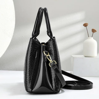 CHICCARRY Glossy Crocodile Pattern Tote Bag ชุด 3 ชิ้น Mother Daughter Bag Commuter Handbag Crossbody Bag Mom Handbag