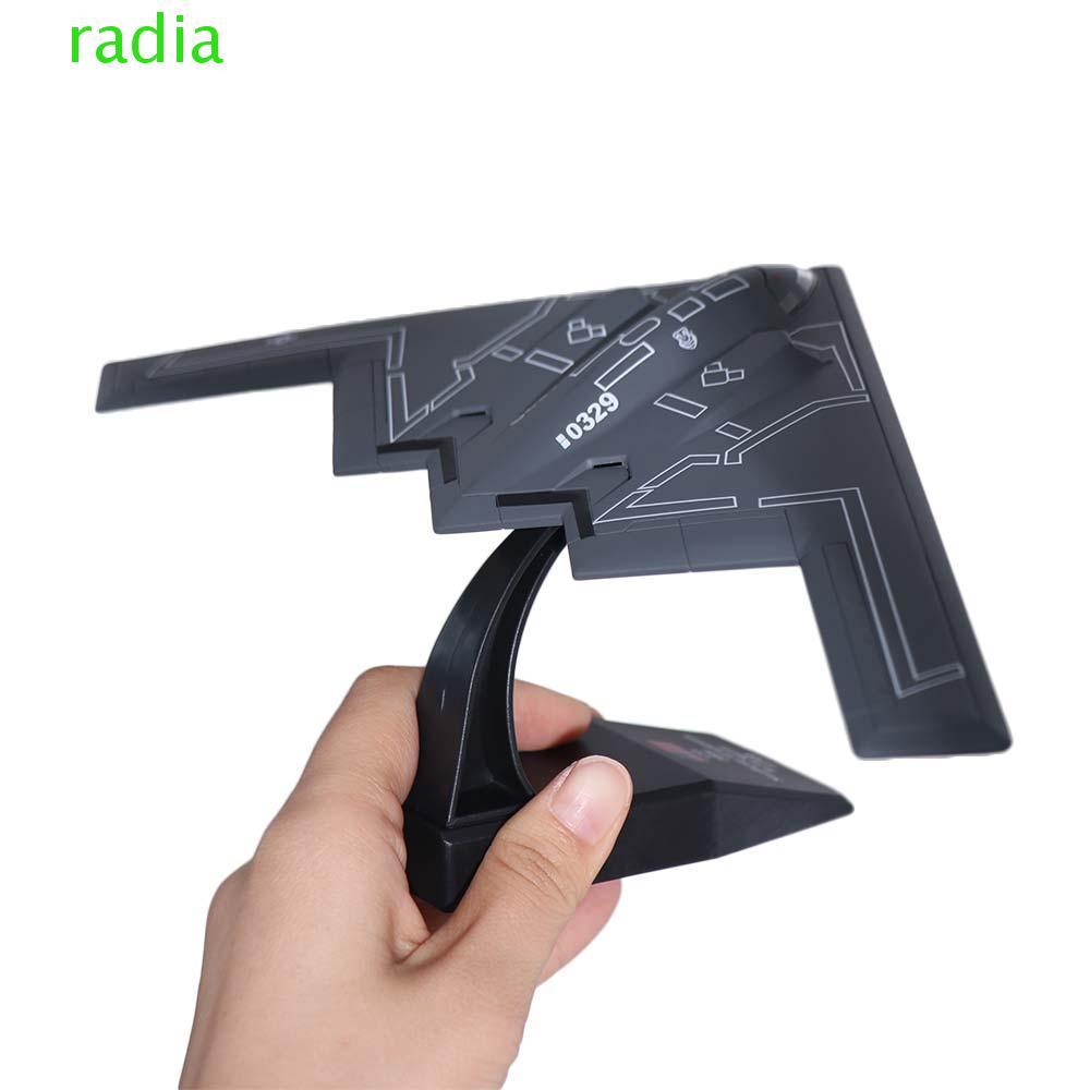 RADIANTZAP Air Force B2, 1:200 Scale USAF B-2A B2 เครื่องบินรุ่น, ของขวัญวันหยุด Replica สําหรับจอแส