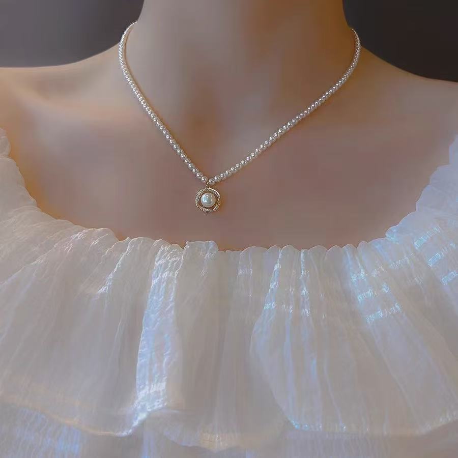 สร้อยคอมาร์คเชอร์.Simple Pearl หรูหรา High-End สำหรับทุกโอกาส มาพร้อมน้ำหอมขนาดเล็กในกล่อง 1WLP