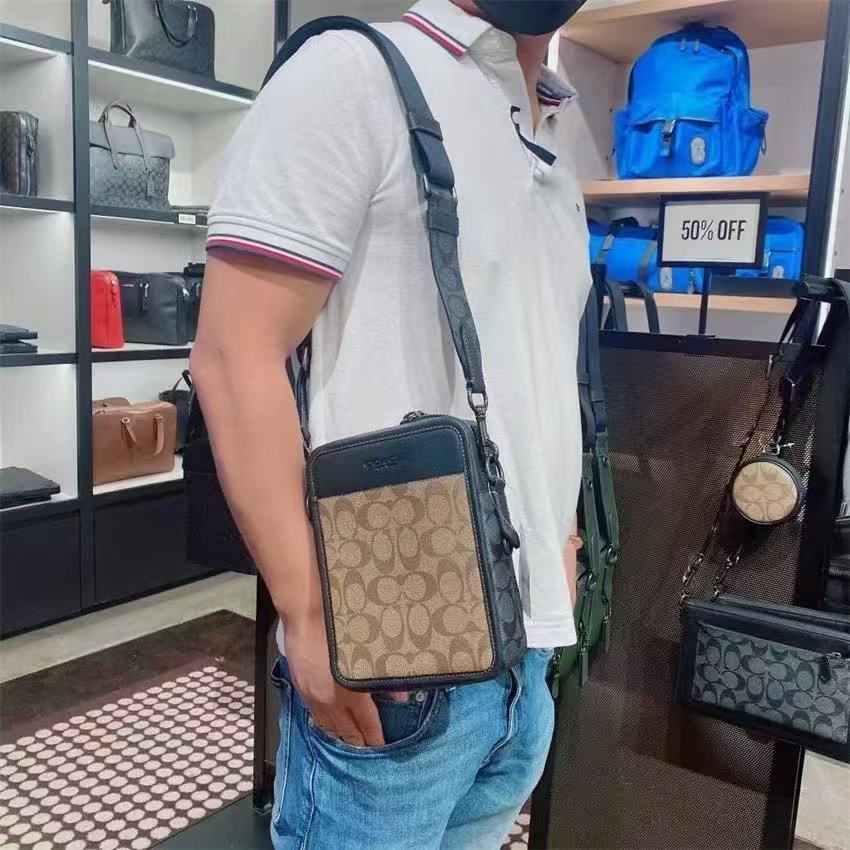 New Mens Classic Logo SULLIVAN Shoulder Bag กระเป๋าสะพายข้าง CC009