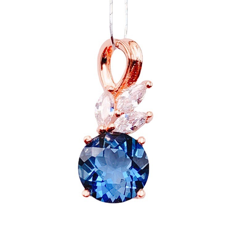 S925 Xin Yipeng จี้เงินฝังหยกบลูโทพาส ประดับคริสตัล อัญมณีโรsegold สำหรับผู้หญิง