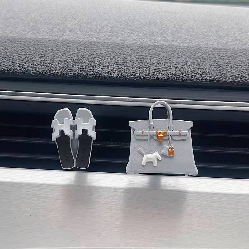 Car Aromatherapy Perfume Car Interior Ornaments Exquisite Aromatherapy Decoration Light Perfume Car 