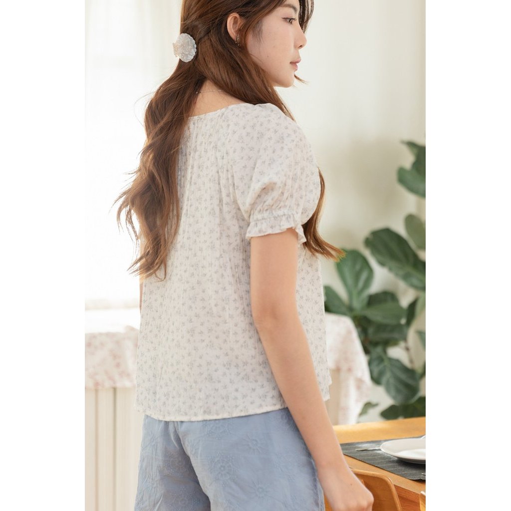 (M 1-3) ACW U Neck Ruch Sleeve Top in Sky Blue Floral