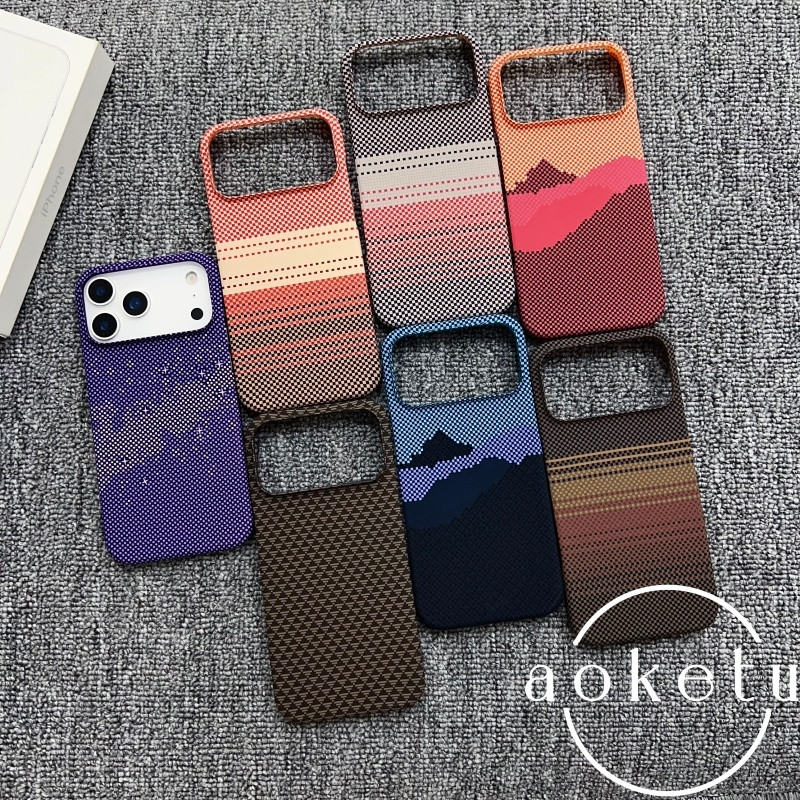 เหมาะสําหรับ ไอโฟน 17 โปรแม็กซ์ ครึ่งแพ็คคาร์บอนไฟเบอร์รูปแบบเคสโทรศัพท์ แอปเปิล 17 มือโปร ผิวรู้สึกส่วนบุคคล 17อากาศ แฟชั่น 117 แม่เหล็กกระจายความร้อนครึ่งแพ็คกร