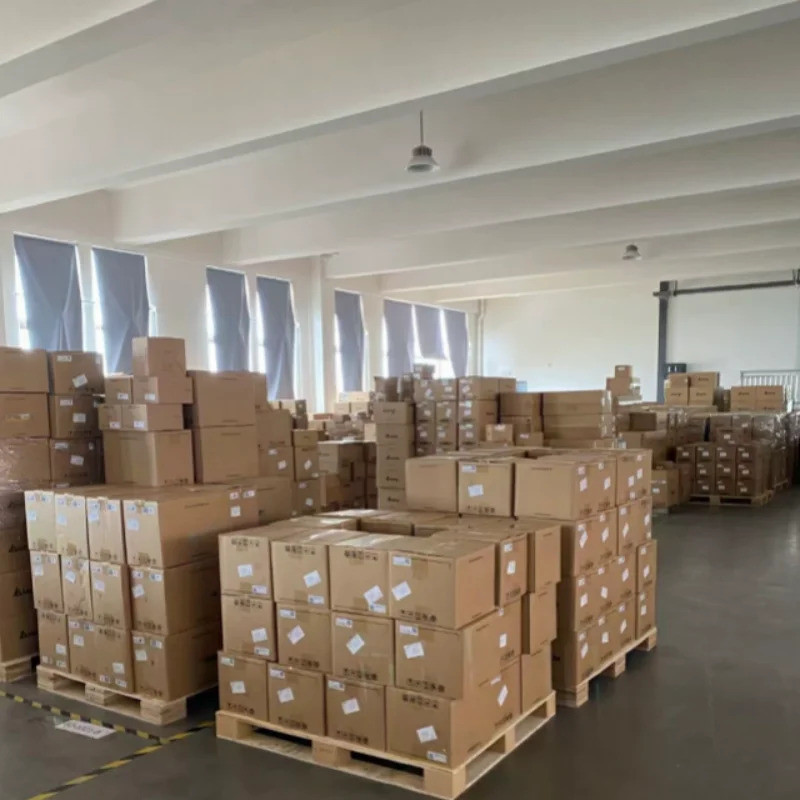 คุณภาพสูง รีเลย์ควบคุม RXM4AB2BD ใหม่ในสต็อก PAC และตัวควบคุมเฉพาะ PLC หมวดหมู่ผลิตภัณฑ์