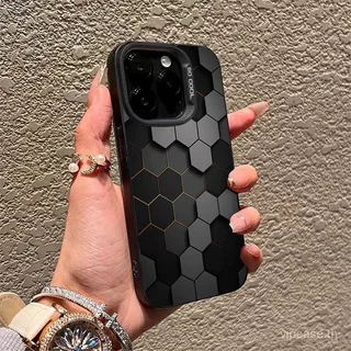 เคสโทรศัพท์โทรศัพท์ Cool สีดํารังผึ้งเหมาะสําหรับ iPhone 14promax 15promax 14 15 16 17 pro max 13promax 12pro 11promax 14plus ซิลิโคนป้องกันกรณี