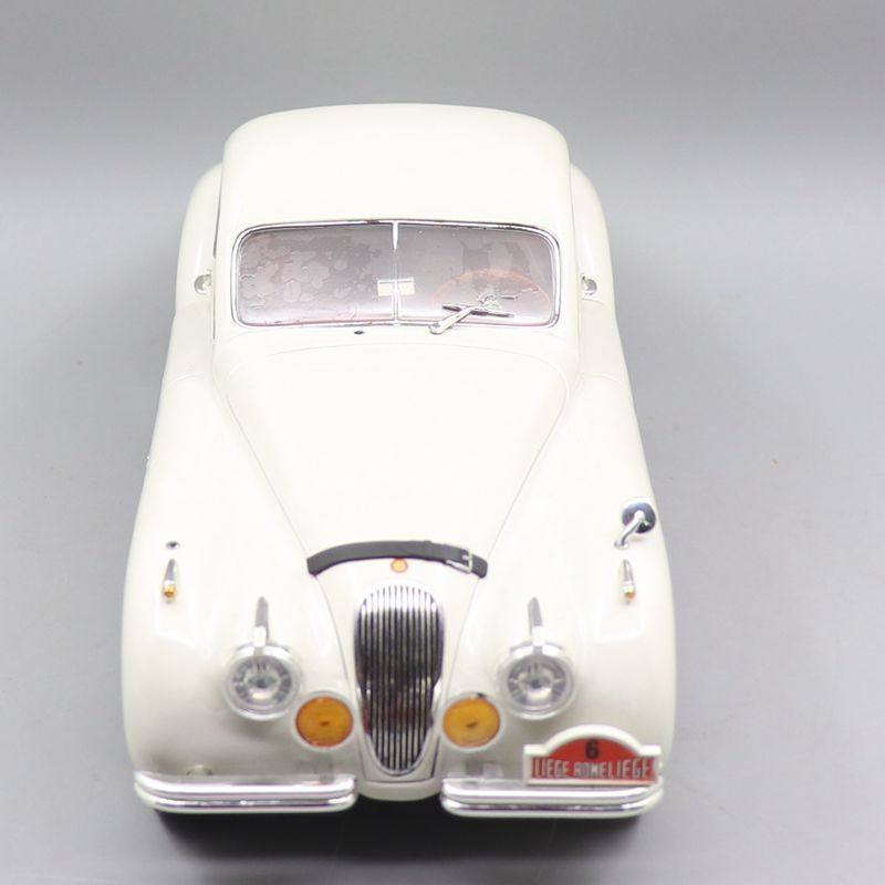 พร้อมสต็อก ของแท้ Signai 1/18 Jaguar XK120 รถจําลองโลหะผสมสําเร็จรูปรุ่น