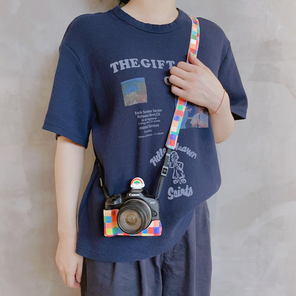 ซองหนังตารางสีรุ้งเหมาะสําหรับ Fuji XT30/XT20/XT10 ฐานครึ่ง Sony ZVE10 รุ่นที่สอง-ฝาครอบครึ่งกระเป๋า