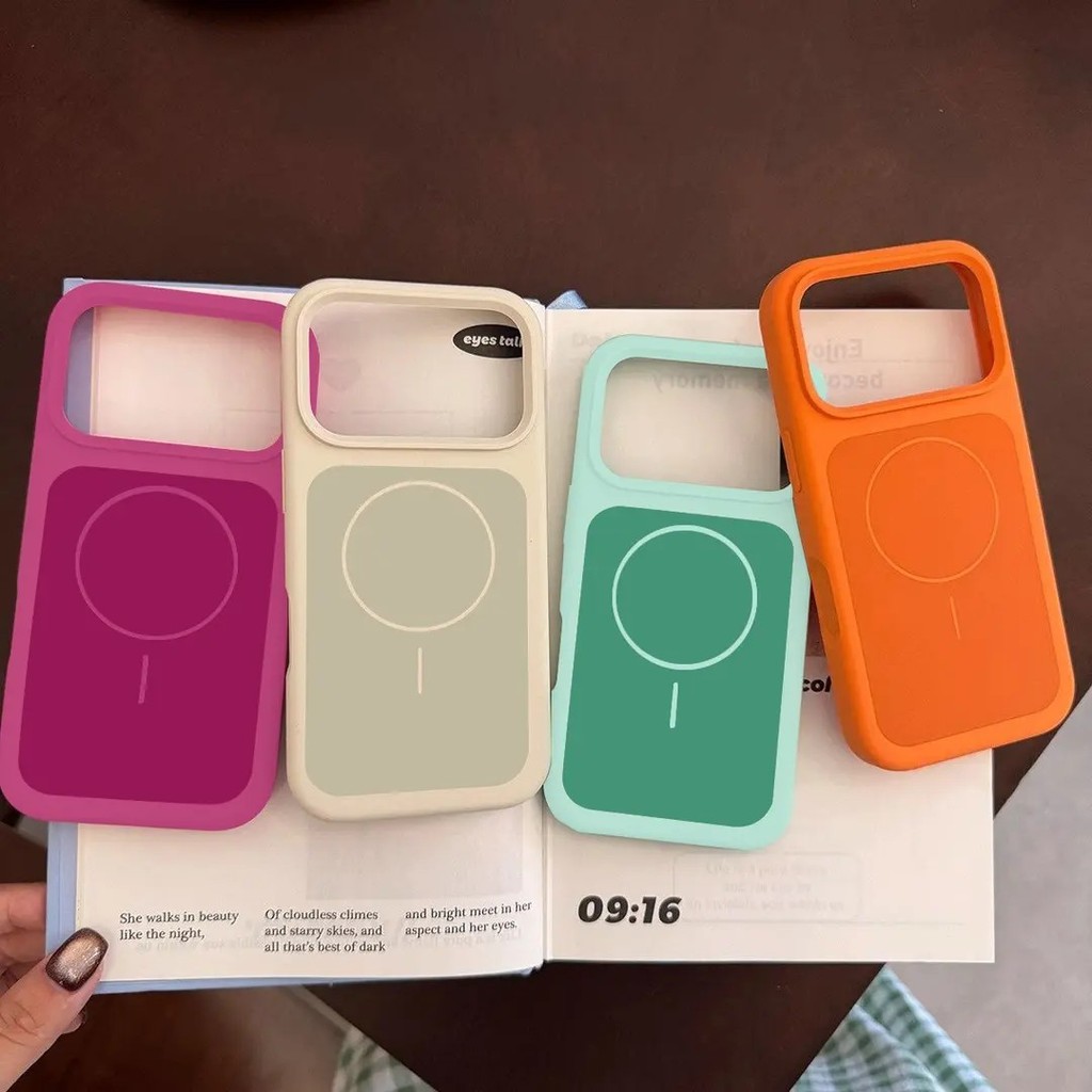 หรูหราDual-Color Frosted Skinรู้สึกเคสโทรศัพท์แม่เหล็กสําหรับiPhone 16 Pro 17 Pro Maxคลุมทั้งหมดแบบบูรณาการปุ่มกล้องซิลิโคนเหลวนุ่มกรณี