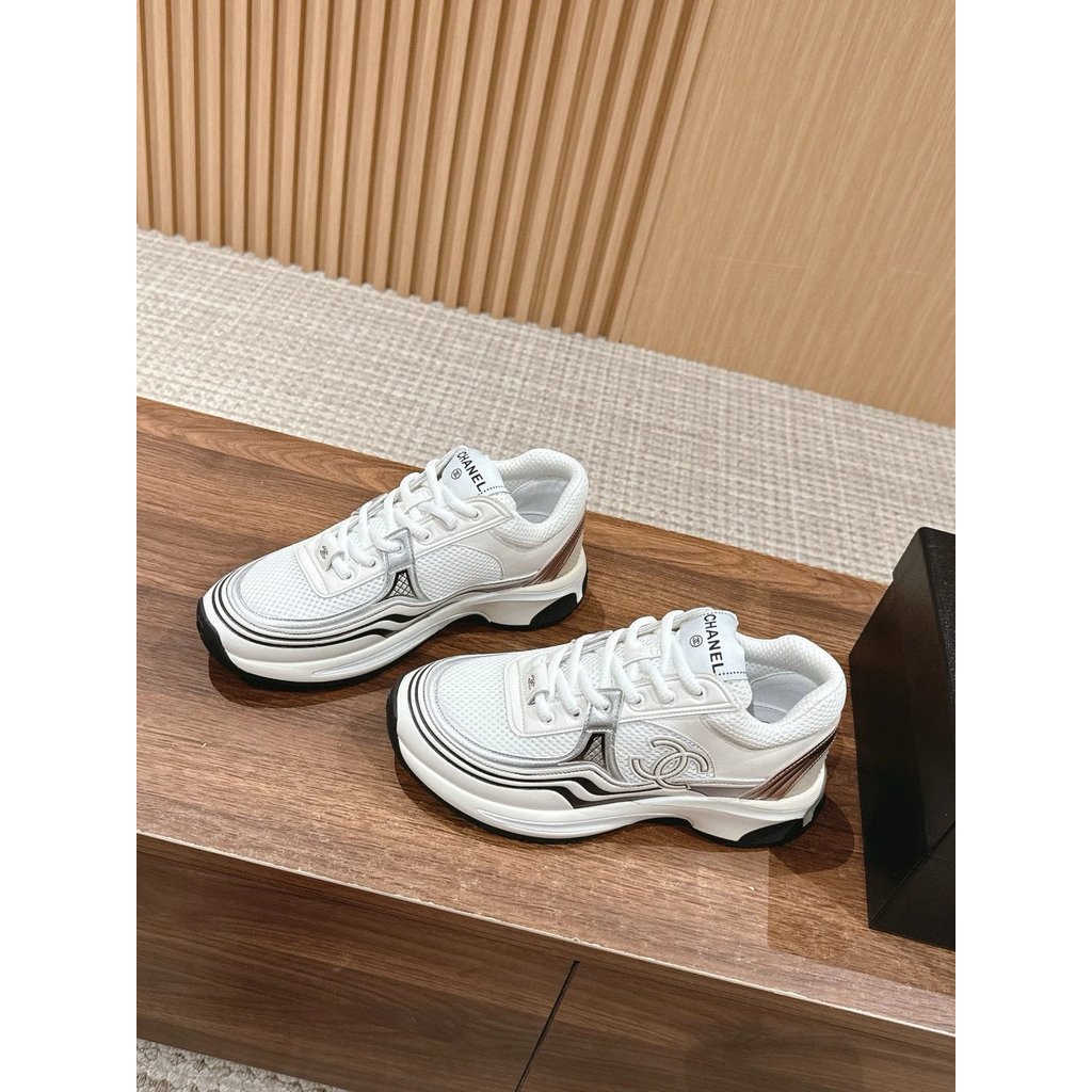 รองเท้ากีฬา CHANEL สีทองเงิน ขนาด 35-39