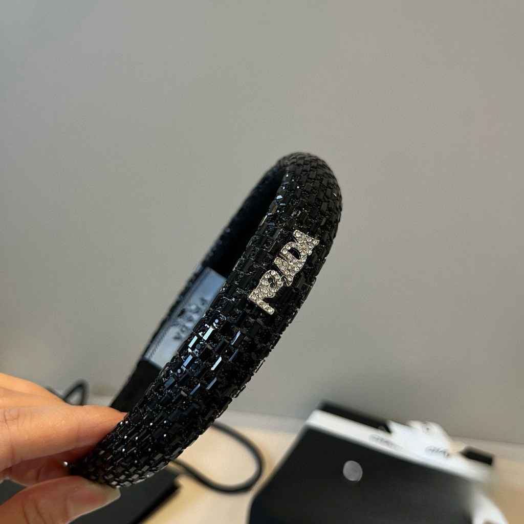 แถบคาดศีรษะสไตล์ฝรั่งเศสย้อนยุค ทำจากคริสตัล เพิ่มความสวยงามให้ทรงผมของคุณในสไตล์แฟชั่น - รูปที่ 4