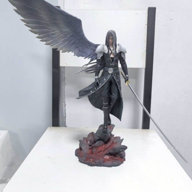 ฟิกเกอร์ PVC Final Fantasy VII 50 ซม. Sephiroth "One-Winged Angel"