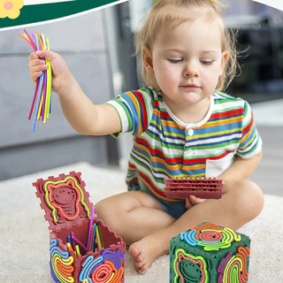 GeeToy ของเล่นคลายเครียดทรงลูกบาศก์ 6 ด้าน พร้อมแถบซิลิโคน 20 ชิ้น ของเล่นเสริมพัฒนาการสำหรับเด็ก ช่วยพัฒนาทักษะการเคลื่อนไหวของกล้ามเนื้อมือและนิ้ว