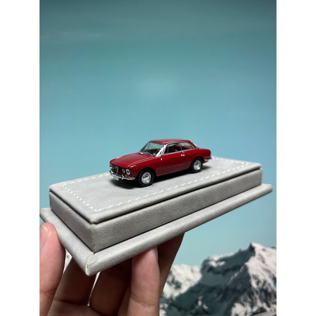 Tlv 155a Alpha ROMEO 1750gtv Red ALFA ROMEO 1750 GTV ลักษณะ Self-View ขายไม่คืนเงินไม่แลกเปลี่ยน #汽车