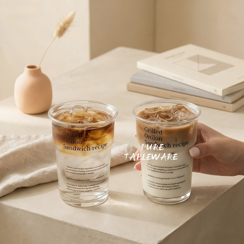 แก้วน้ำสไตล์เกาหลี แก้วกาแฟมินิมอล Glass Cup ลายตัวอักษรความจุใหญ่ แก้วใส ทนทาน ใส่กาแฟ นม น้ำผลไม้ 