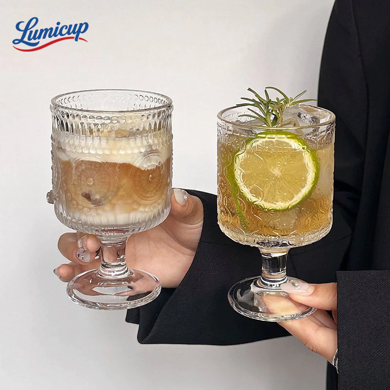 แก้ววินเทจมีขา 220ml แก้วแกะสลัก Retro Glass Goblet ถ้วยแก้วลายหรู สำหรับกาแฟ ไวน์ ค็อกเทล