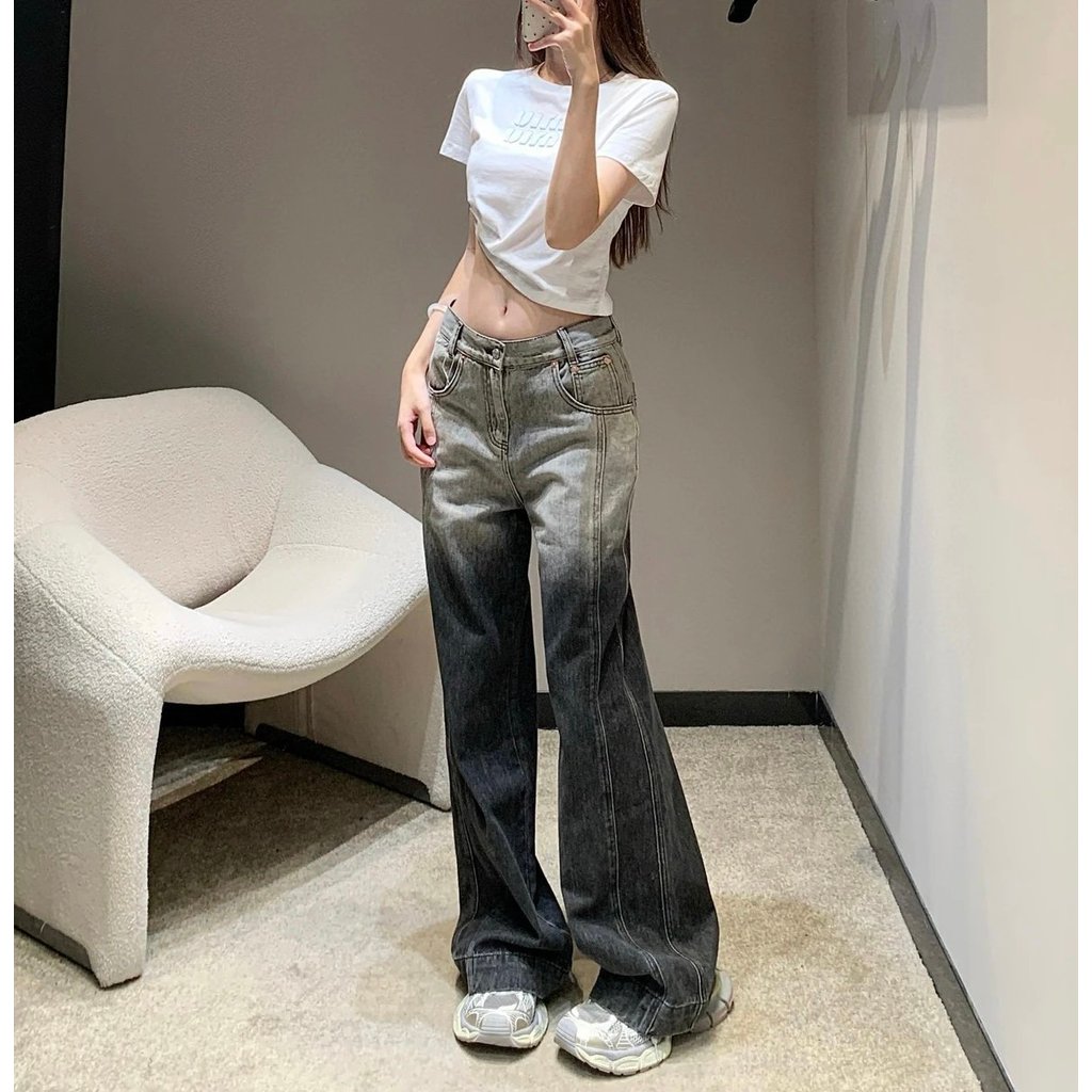 กางเกงยีนส์ Maison Margi 2024 ลายเส้นสีไล่โทน ทรงคล่องตัว สไตล์คูลๆ อเมริกัน เหมาะสมใส่ได้ทุกสถานการ