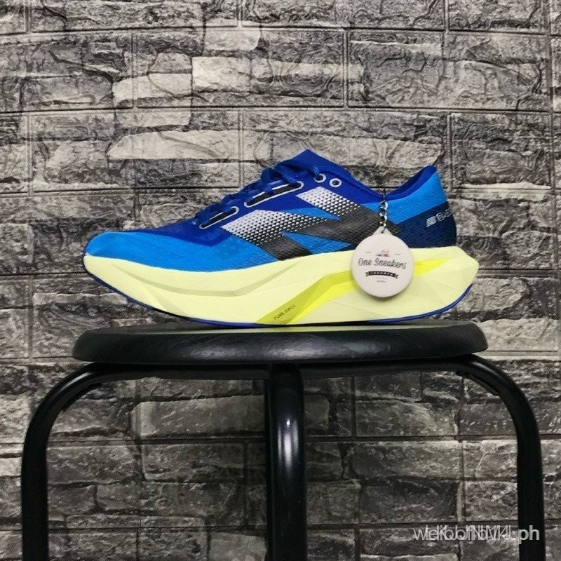 รองเท้าวิ่ง SC Elite V4 สีน้ำเงิน