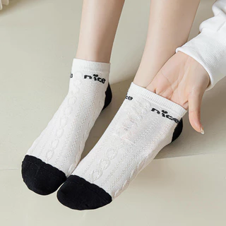🌸พร้อมส่งในไทย🧦ถุงเท้าผู้หญิงสไตล์เกาหลี ขาวดำ น่ารัก ผูกโบว์ นุ่มใส่สบาย