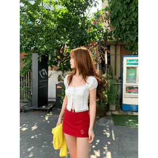 SHG🌹พร้อมส่ง🌹เสื้อครอปแขนตุ๊กตาปาดไหล่สไตล์Y2K ผ้าเรอยนแต่งโบว์ลูกไม้ด้านใน ดีไซน์เซ็กซี่สุดๆ