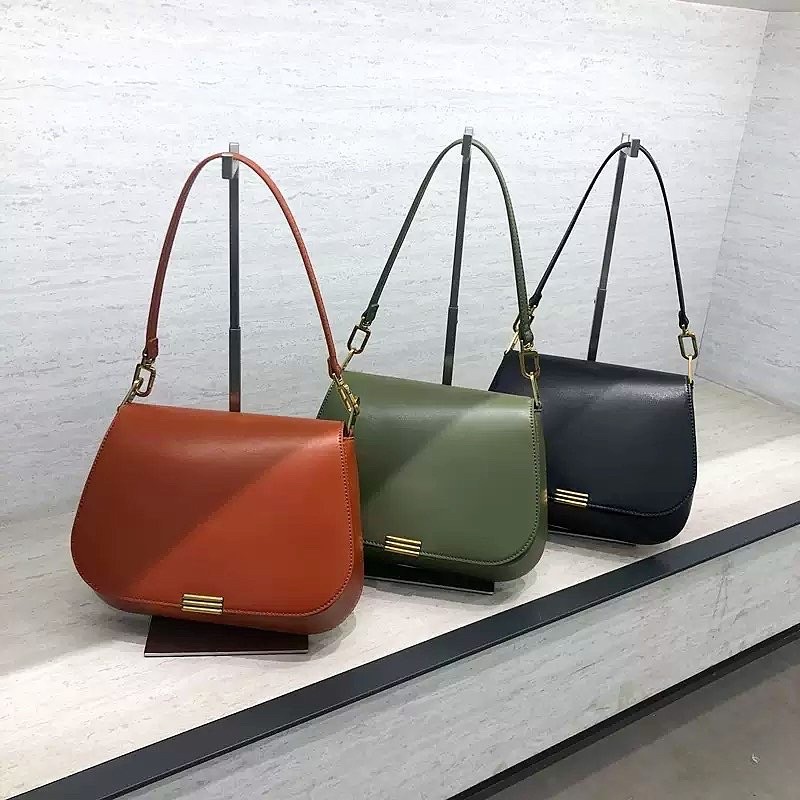 FRT Linear Metallic Accent