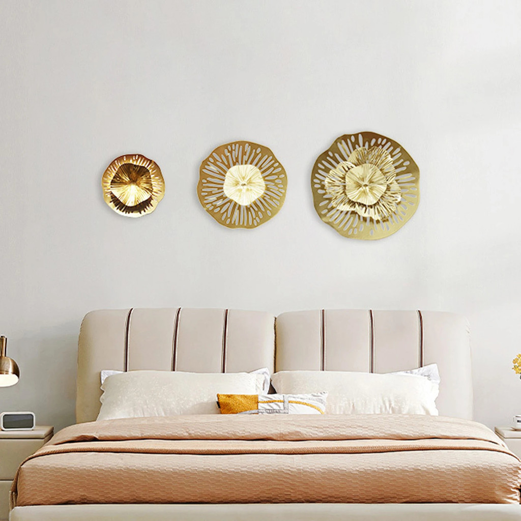 โลหะไม่สม่ําเสมอ Disc Wall Decor Iron Art แขวน Nordic แขวนผนังตกแต่งสําหรับห้องนั่งเล่น Cafe ร้านอาห