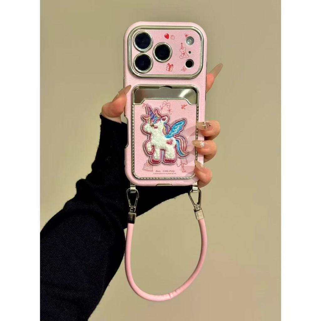 High-End Feeling ins Foundation Strawberry Plush Unicorn เหมาะสําหรับ iphone17promax16p เคสโทรศัพท์