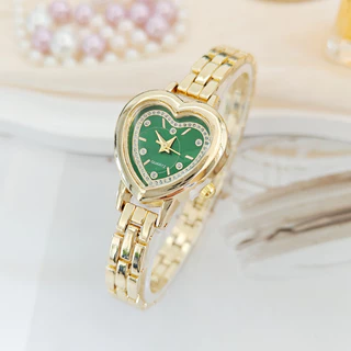 สไตล์ใหม่ High-value Love Diamond-studded นาฬิกาสุภาพสตรีหรูหรา Niche High-end สร้อยข้อมือนาฬิกาผู้หญิง