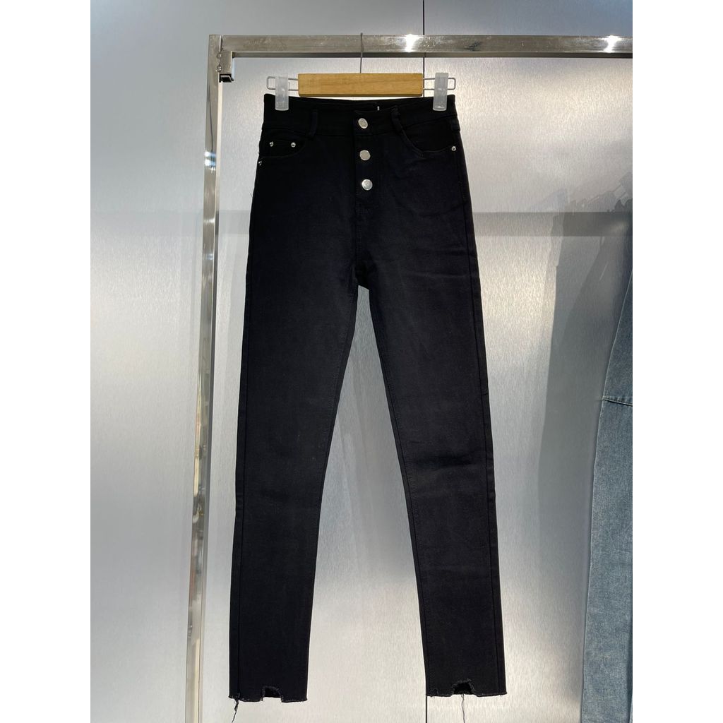 กางเกงสกินนี่สีดํา S CP251229.01