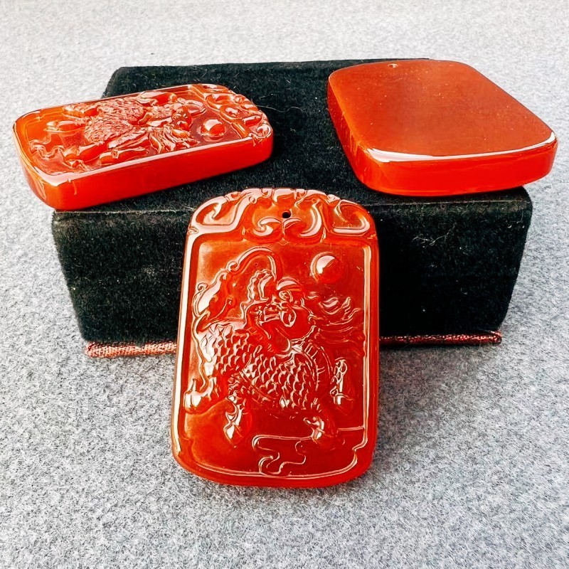หยกนิล Chalcedony Fire Qilin Pixiu เครื่องประดับหยกพรีเมียม