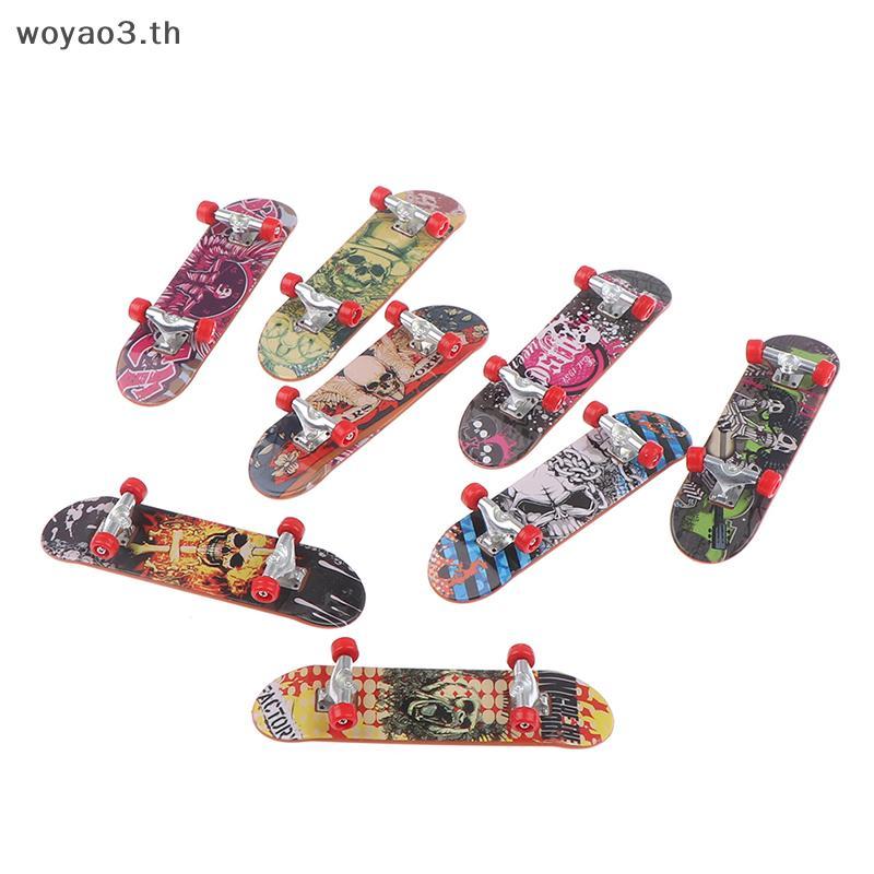 [Woyao] Fingerboard Mini Finger Skateboard Plastic Finger Skate Scooter Skateboard Toy [TH]