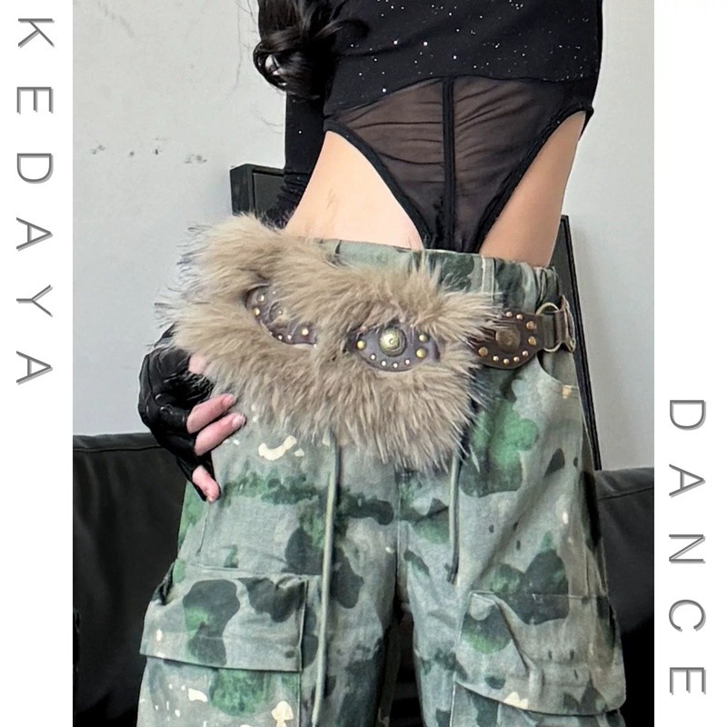 KeDaYa พร้อมส่ง เสื้อซีทรูสีดำ กางเกงเลื่อม รูปที่ 4