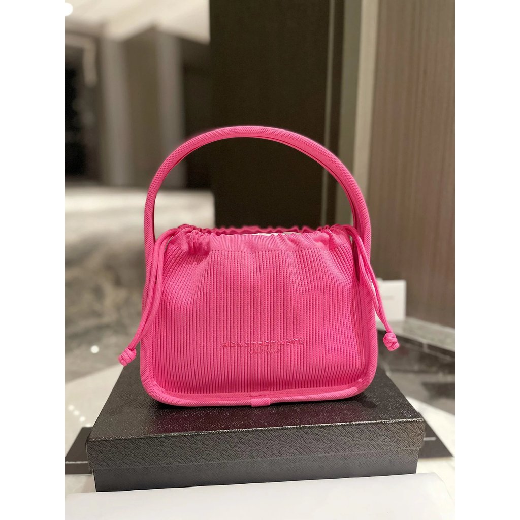 กระเป๋าถือ Alexander Wang แบบถักเกลียว สีสันสวยงาม