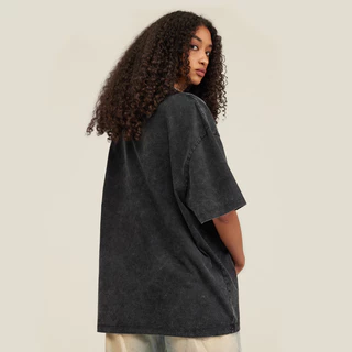 เสื้อทีเชิ๊ตชาย 5XL แบบโอเวอร์ไซส์ | American Retro Streetwear สไตล์ | ผ้าฝ้าย 240gsm หนาแน่น | ทรงหลวม Drop Shoulder | ลายขาด Distressed เสื้อยืด