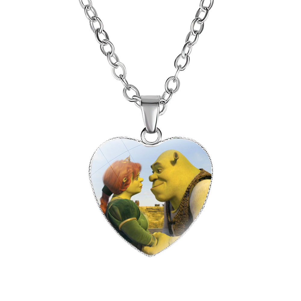 อุปกรณ์เสริมผลิตภัณฑ์ใหม่ Monster Shrek Shrek Shrek Heart-Shaped Time Gem Pendant Necklace Clavicle 