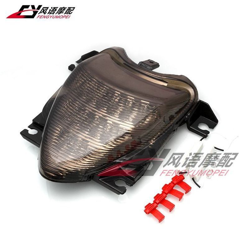 เหมาะสําหรับ Suzuki BOULEVARD Linyin Avenue M109R 06-09 LED ด้านหลังไฟท้ายประกอบไฟเบรค