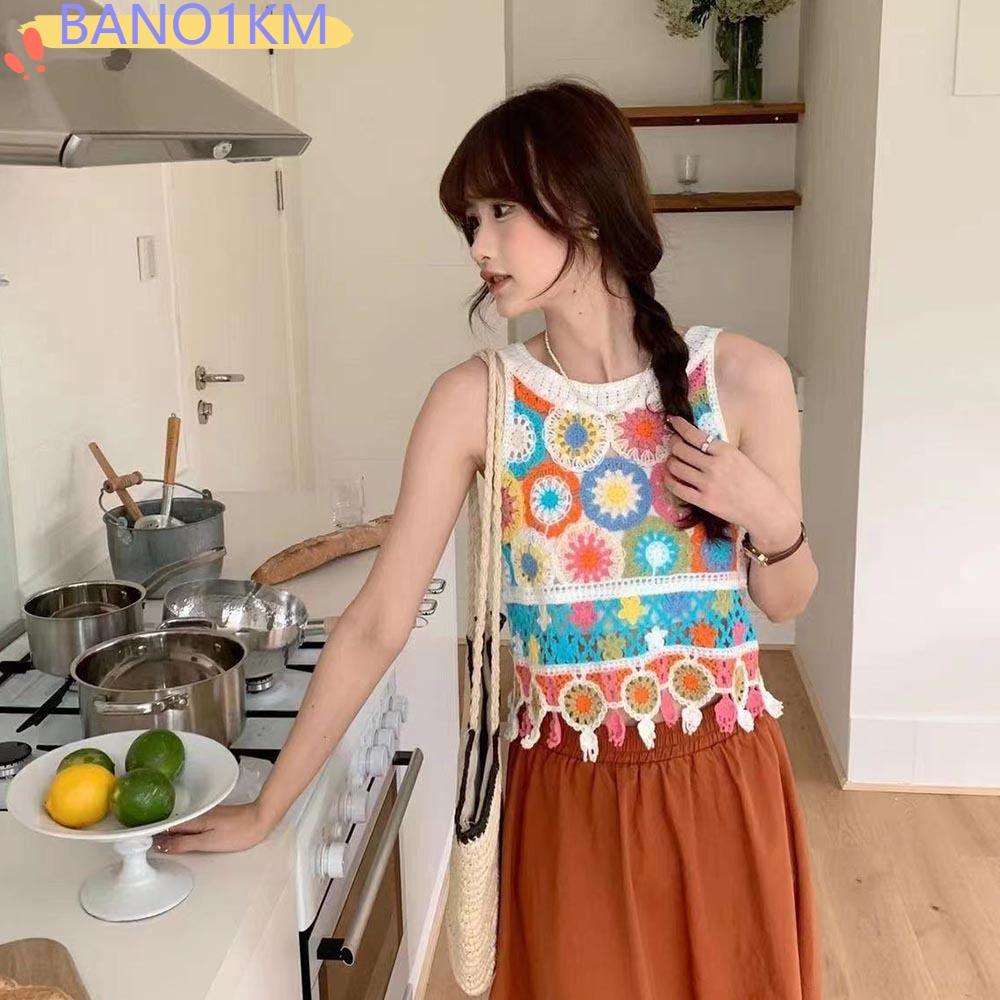 BANO1KM เสื้อcroptopสตรี กึ่งโค้ทแขนสั้นแบบโครเชต์ บอดี้ท้อป Bohemian ลายโครเชต์ คอOมีพู่