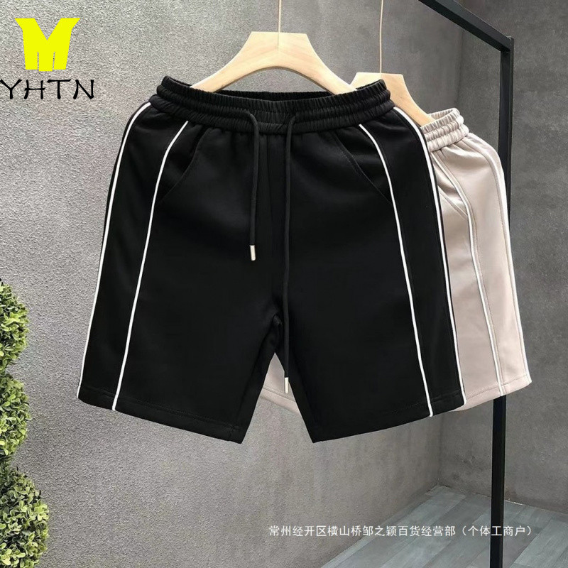 YHTN กางเกงขาสั้นผู้ชายสไตล์ใหม่สำหรับฤดูร้อน ออกแบบมาให้ใส่สบาย มีความยืดหยุ่น และเหมาะทั้งใส่นอกบ้านและการออกกำลังกาย
